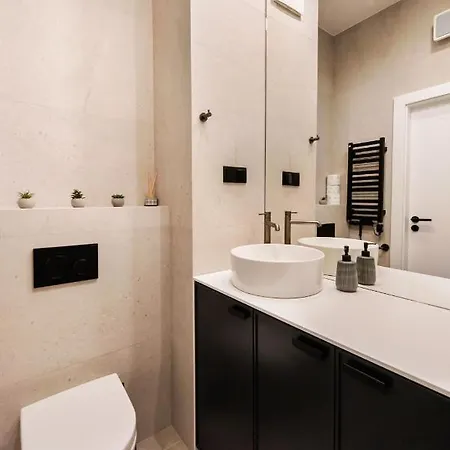 11th Floor Voguish By Bookinghost *