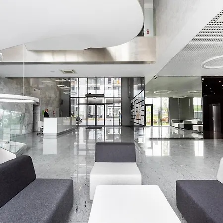 11th Floor Voguish By Bookinghost ワルシャワ