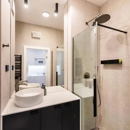Apartman 11th Floor Voguish By Bookinghost Varsó